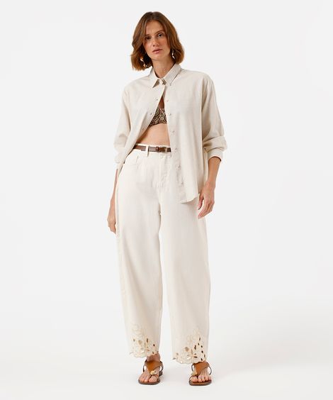 calça baggy feminina de sarja com bordado floral off white