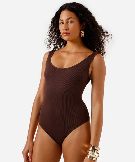 body básico feminino de poliamida canelado marrom