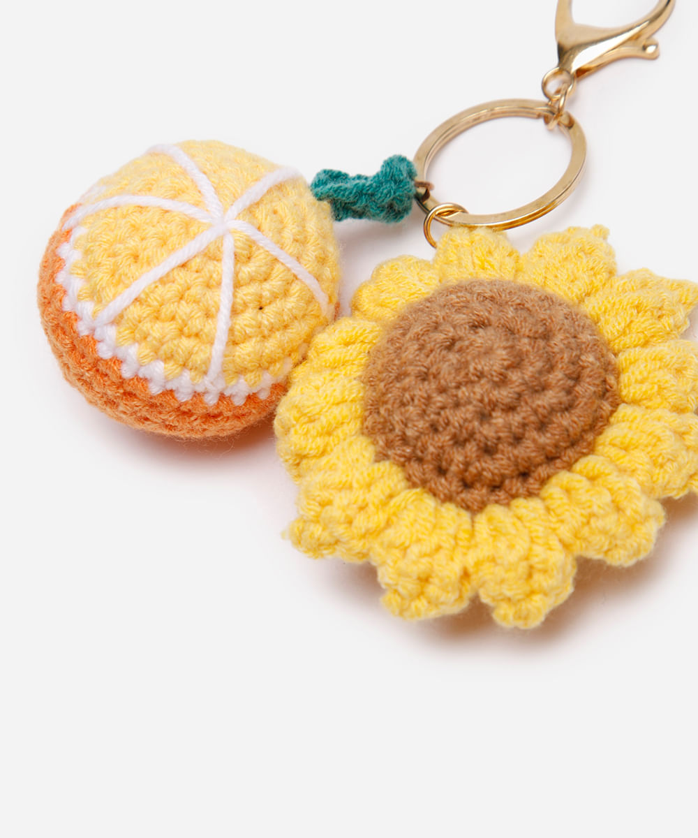chaveiro bag charm de crochê colorido