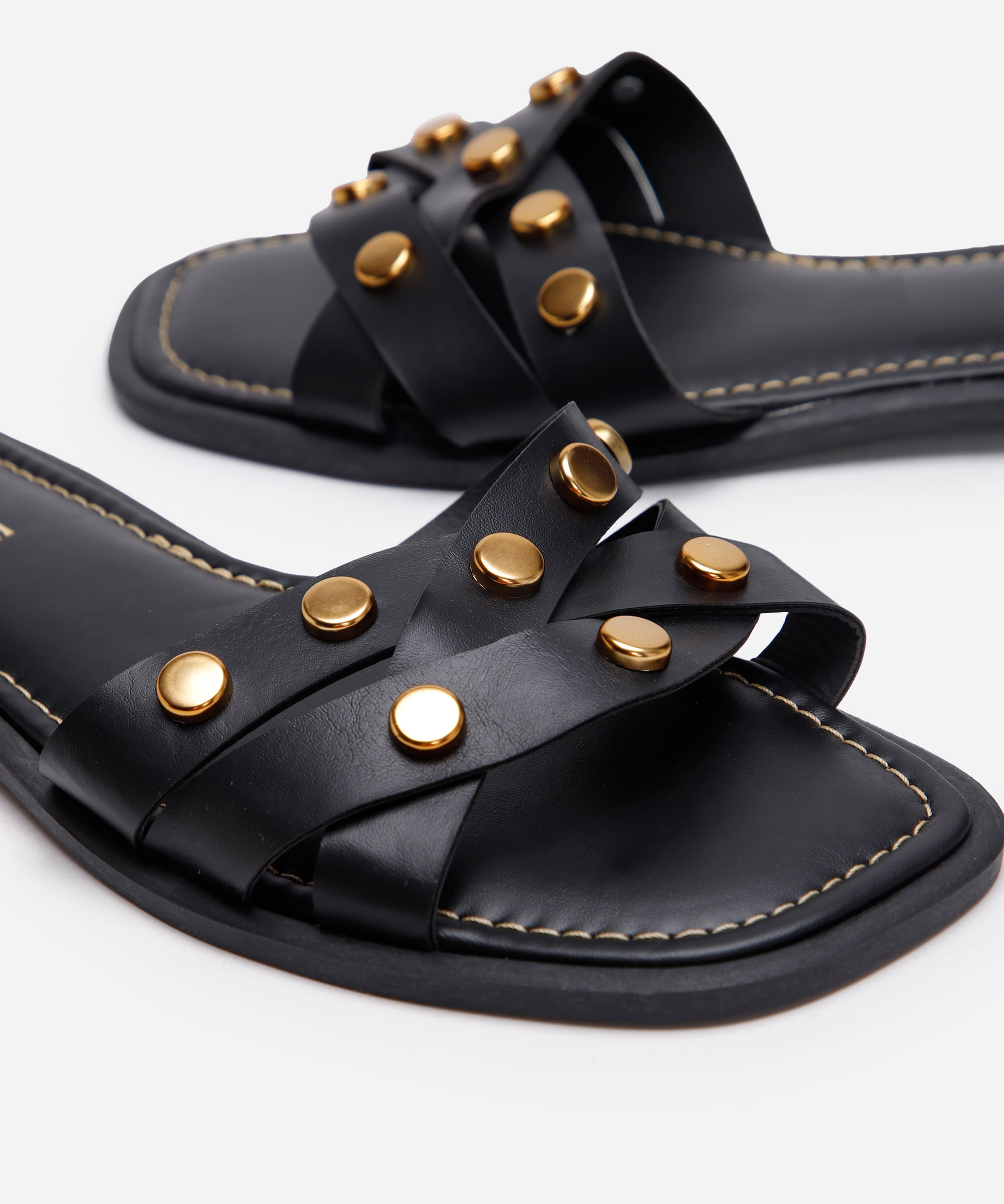 rasteirinha com tachas oneself preta