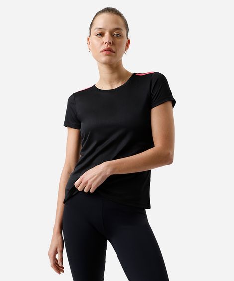 camiseta feminina com listras rosa