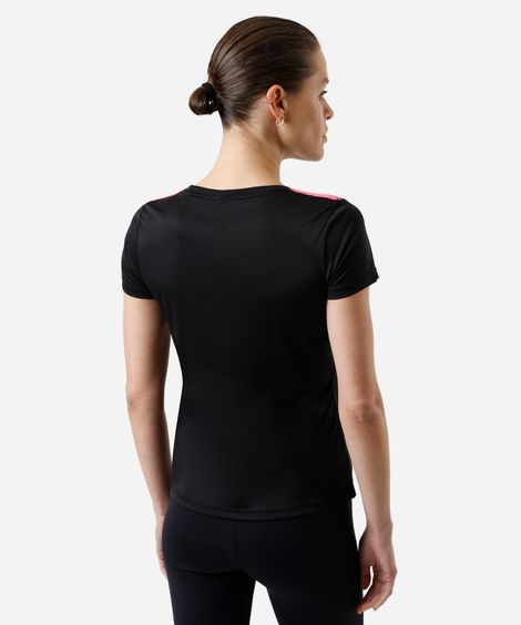 camiseta feminina com listras rosa