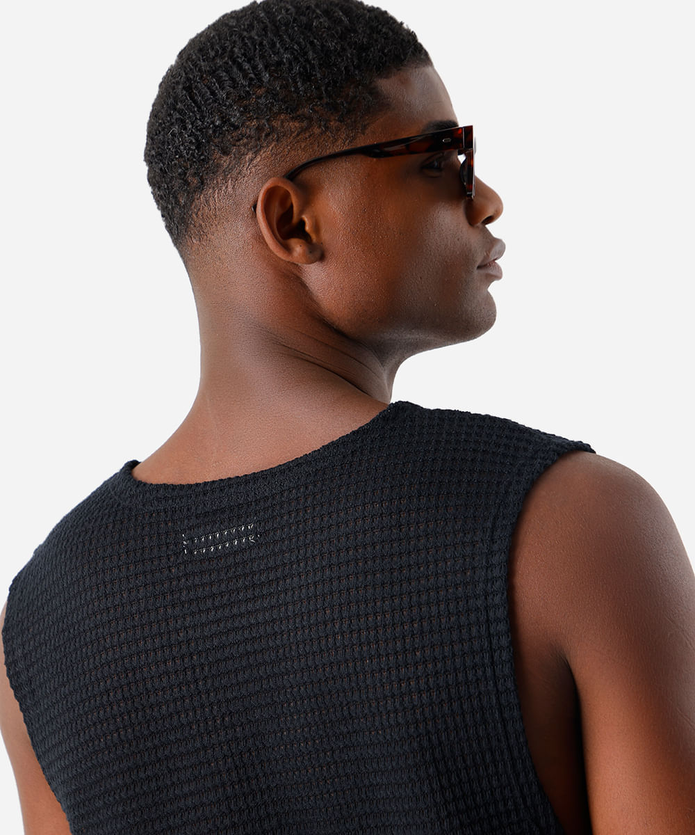 regata masculina de tricot texturizada preta