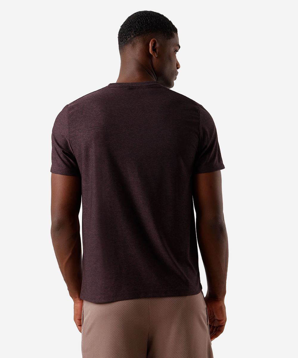 camiseta masculina esportiva com recorte vinho