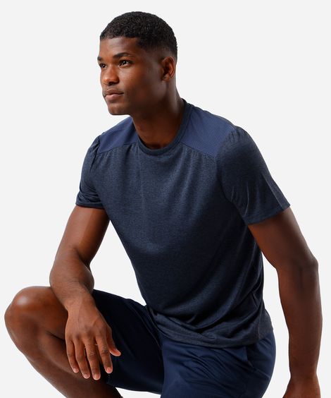 camiseta masculina esportiva com recorte azul