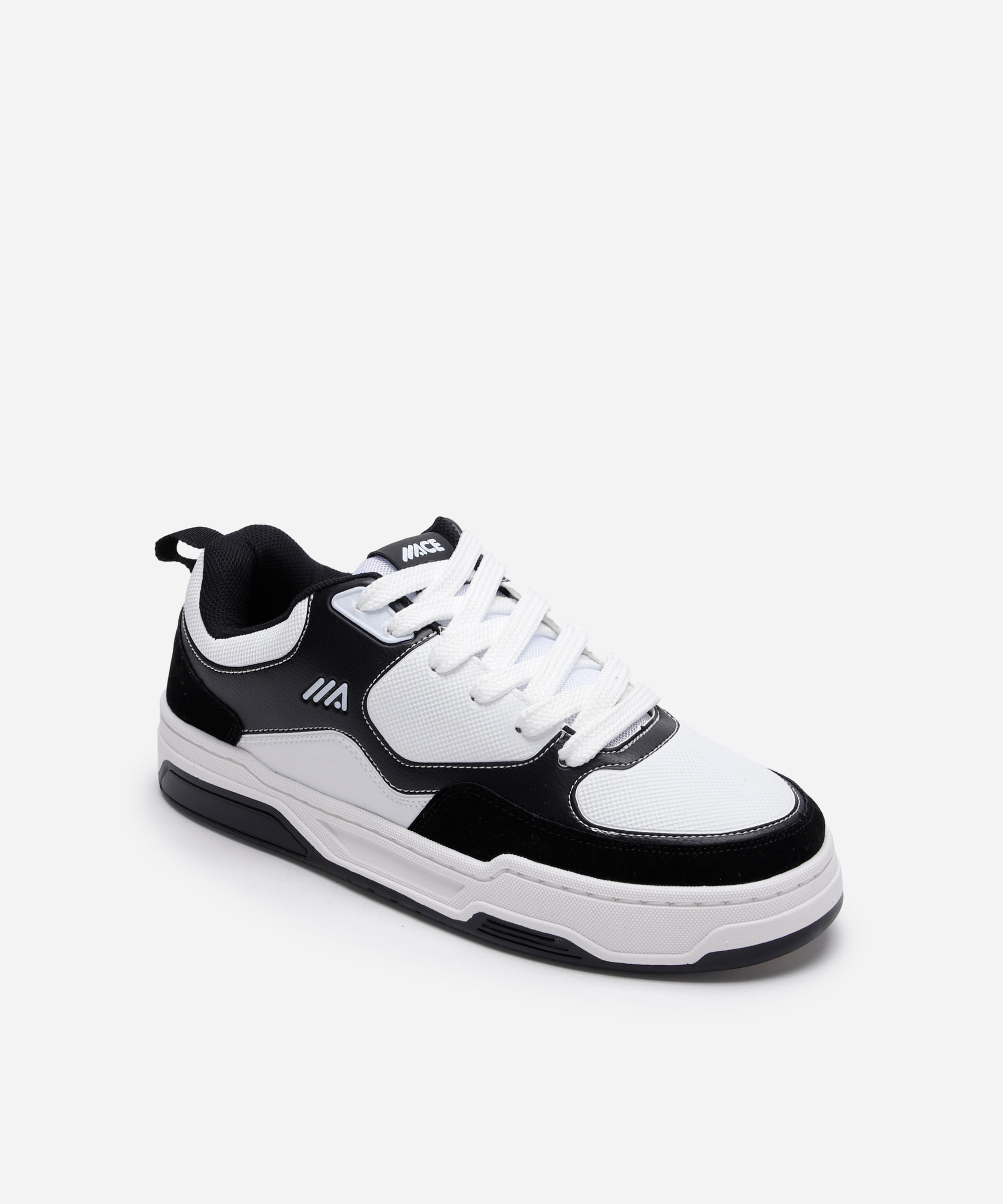 tênis casual com recortes branco