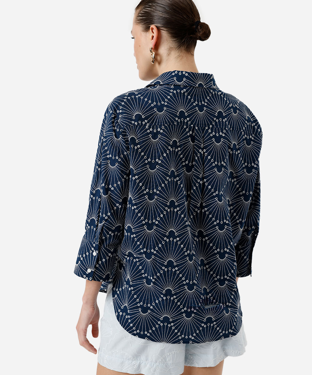 camisa feminina de laise bordada azul