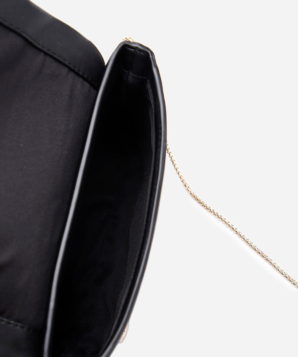 bolsa crossbody com alça de metal preto