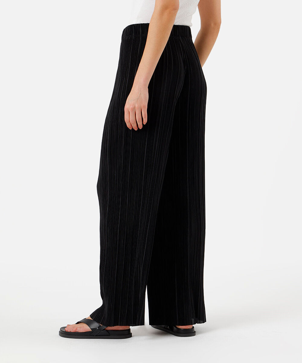 calça pantalona feminina plissada preto