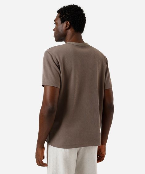 camiseta masculina henley comfort bege