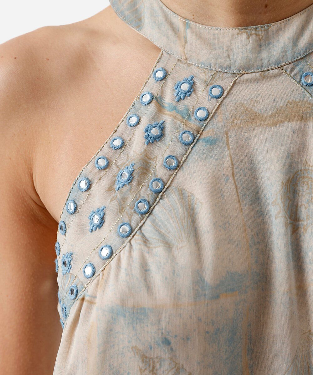 vestido longo feminino com bordado estampado bege