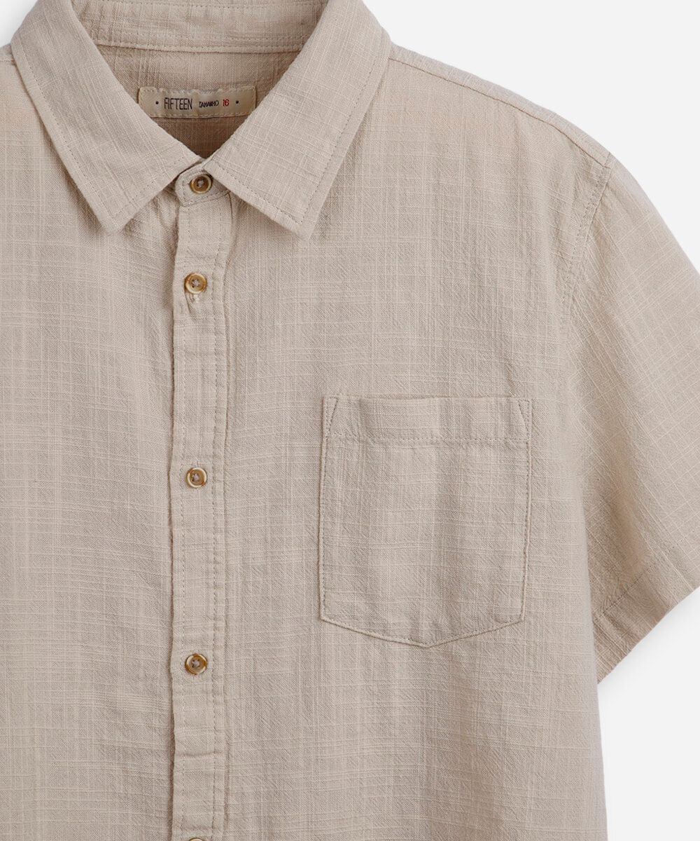 camisa juvenil de algodão com bolso texturizada bege