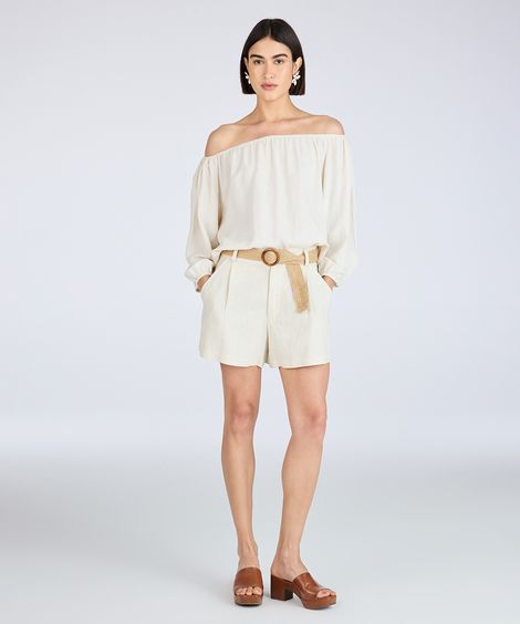 short com linho cintura alta e cinto bege