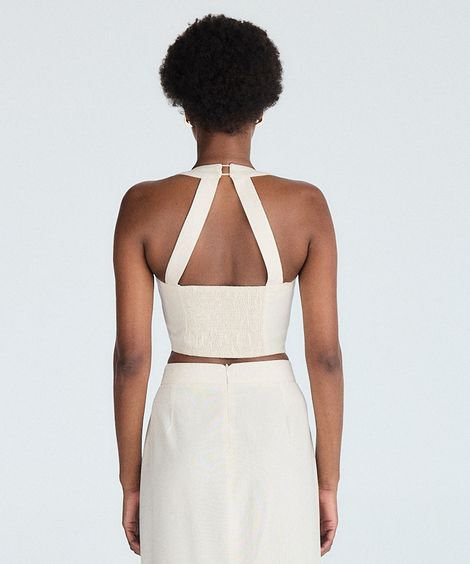 cropped feminino decote coração com aviamento bege
