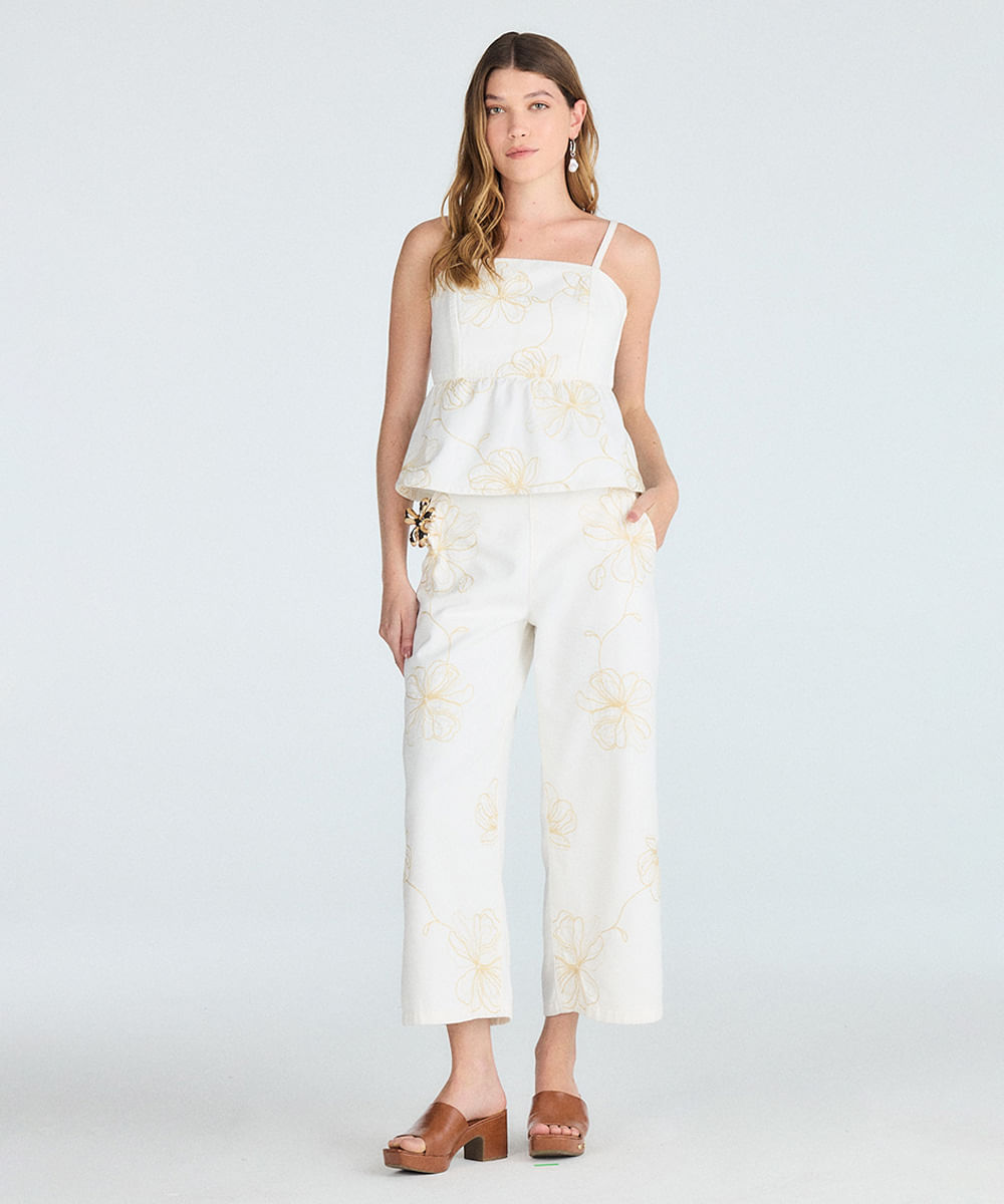 calça wide leg cropped feminina de sarja floral off white