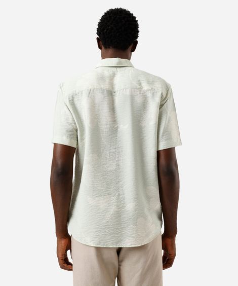camisa masculina com viscose texturizada floral colorida