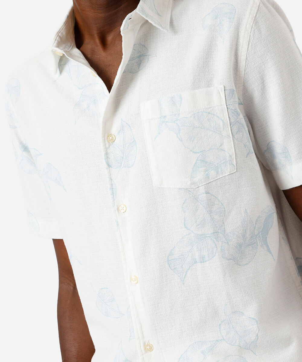 camisa masculina de algodão com bolso folhagens colorida