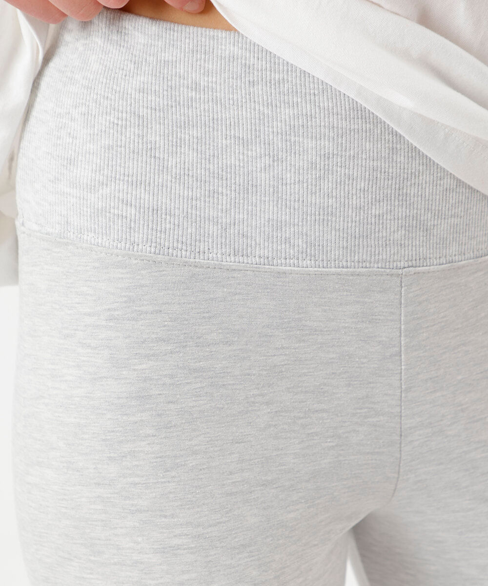 calça flare feminina de moletom cinza