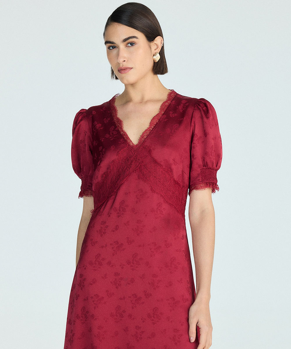 vestido midi feminino acetinado com renda - vinho