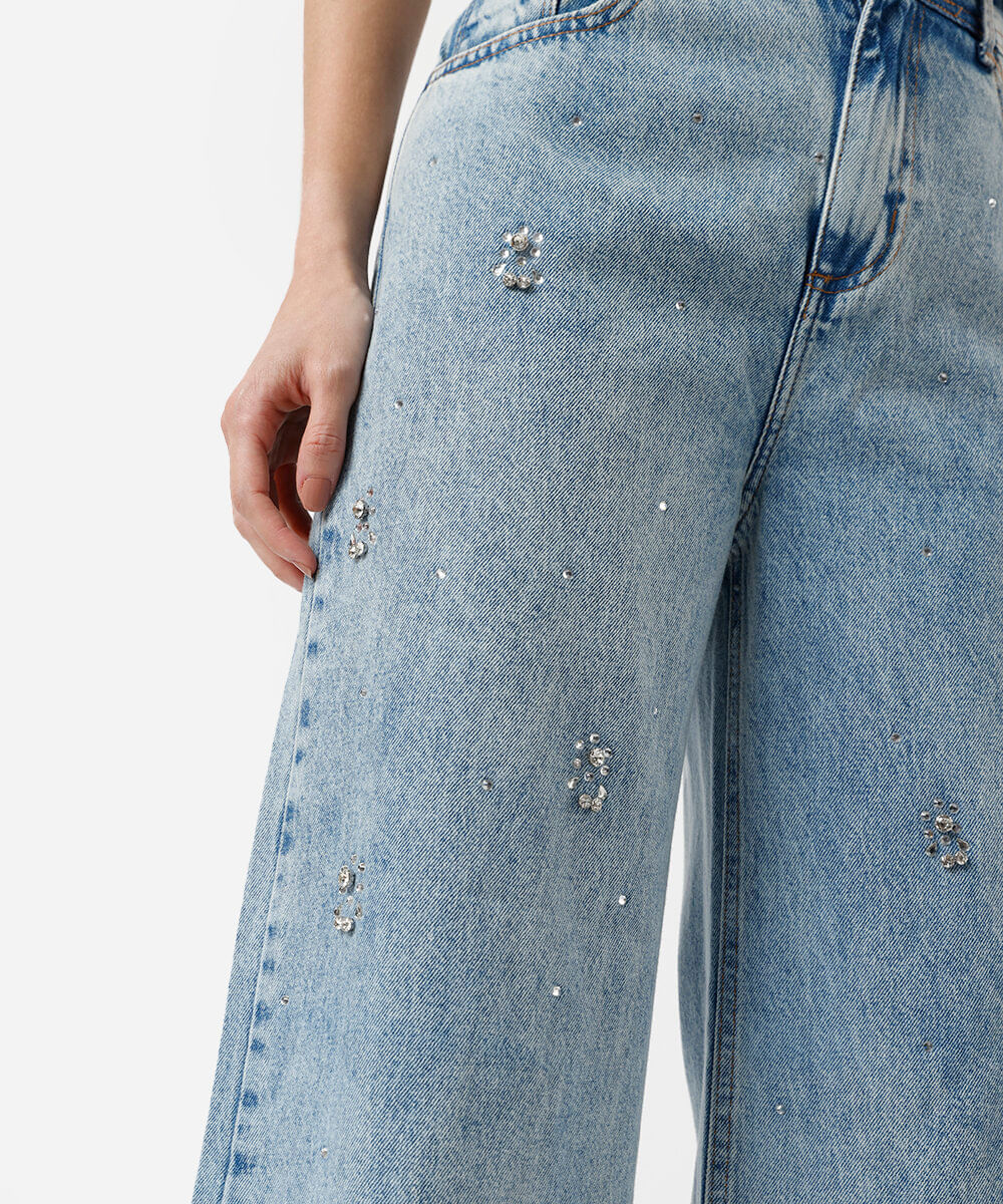 calça jeans wide leg feminina em algodão com brilhos azul