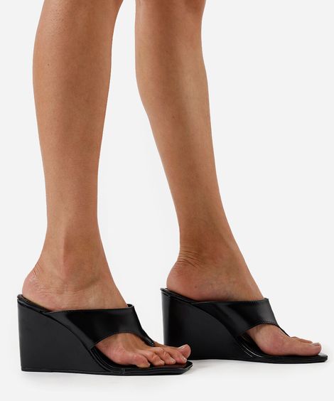 sandália bico quadrado anabela oneself preta