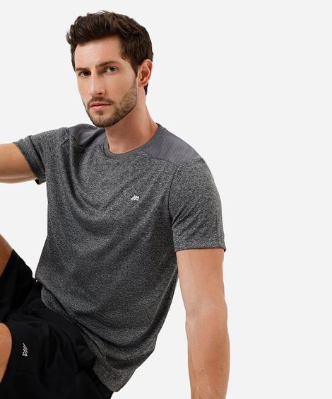 camiseta masculina esportiva com recorte cinza