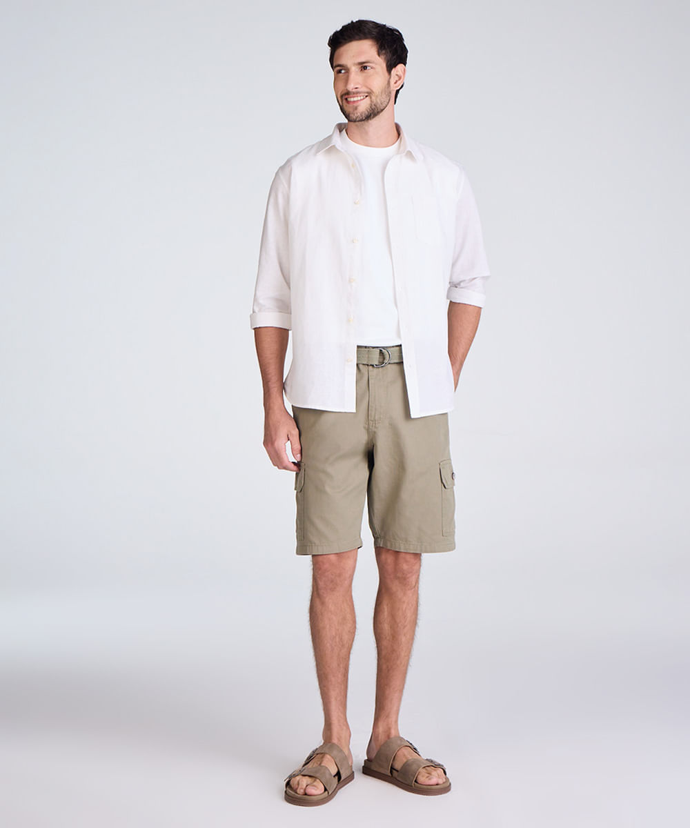 bermuda cargo de sarja com cinto verde