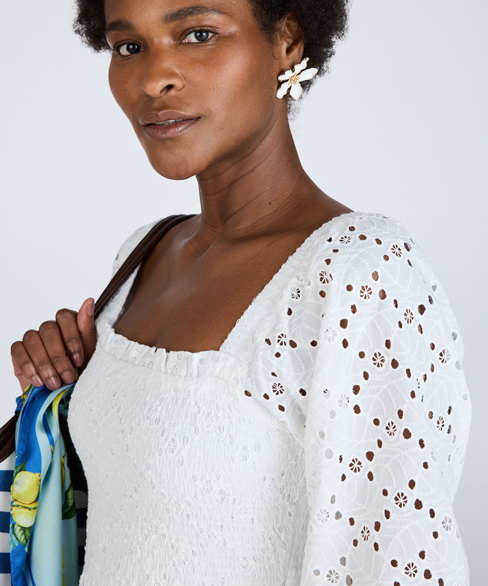 vestido midi feminino de laise manga bufante floral off white