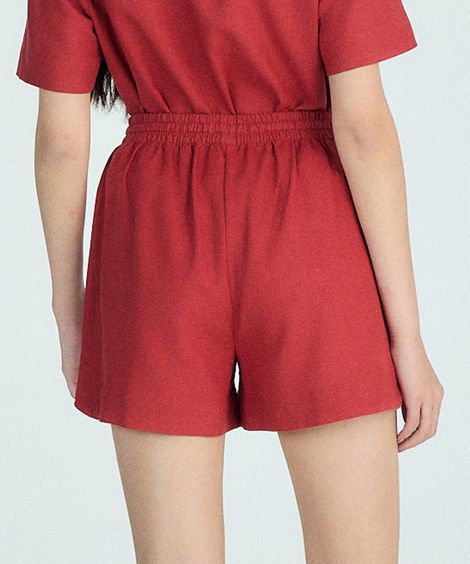 short curto feminino com linho básico vermelho