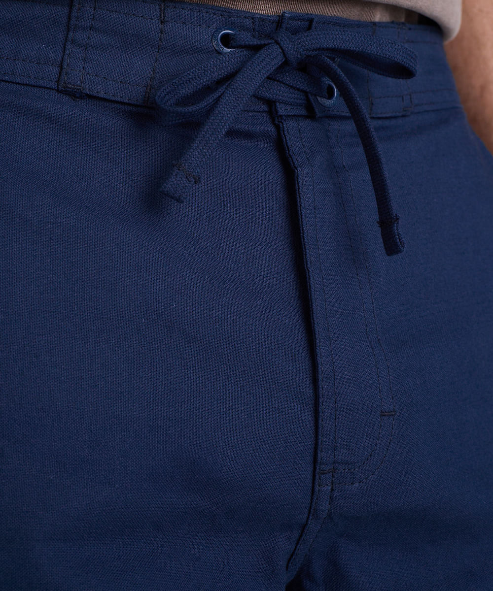 bermuda reta masculina de sarja com cordão azul