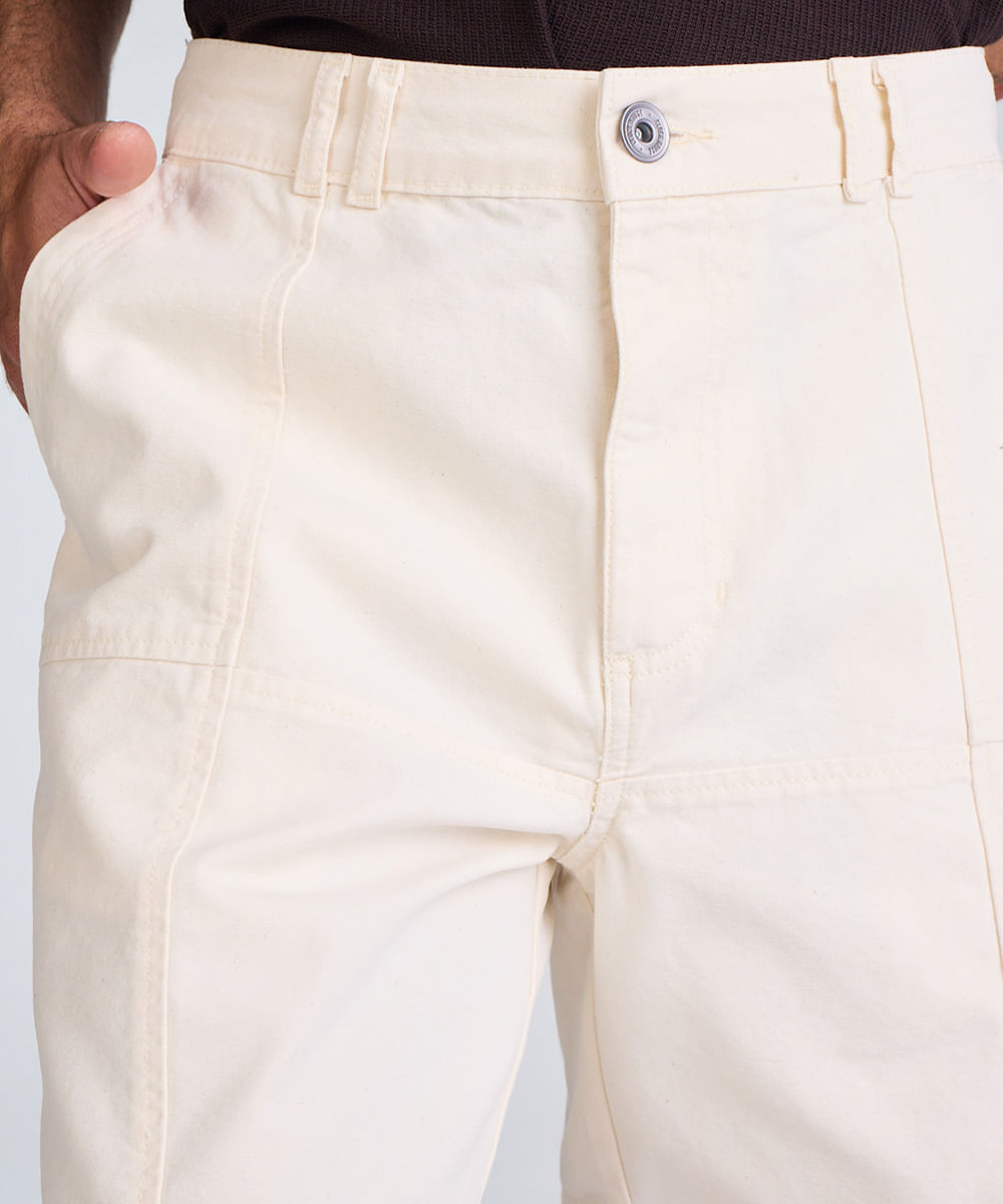 bermuda reta masculina de sarja com recorte off white