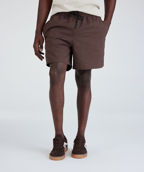 short reto masculino texturizado marrom