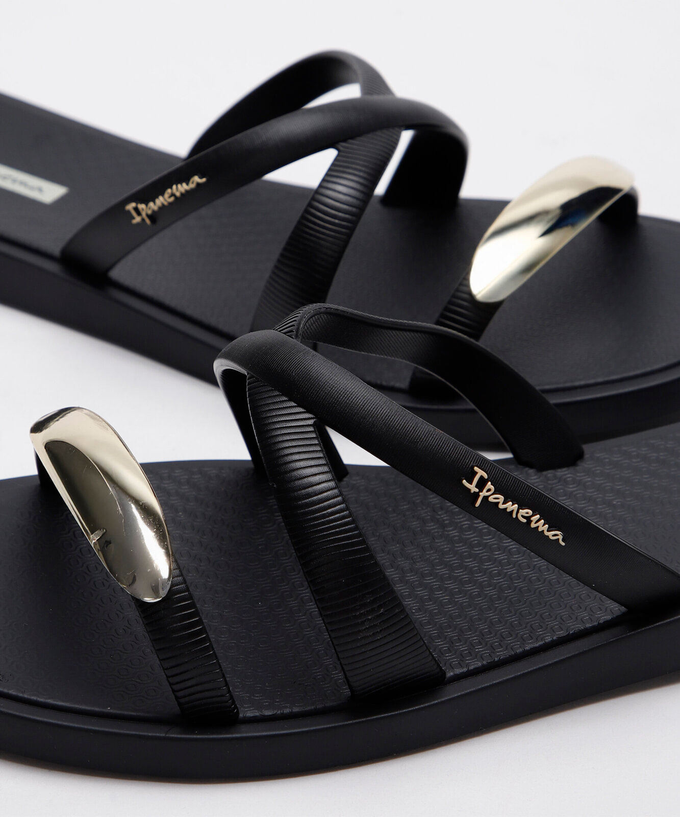 chinelo slide ipanema metal chic preto
