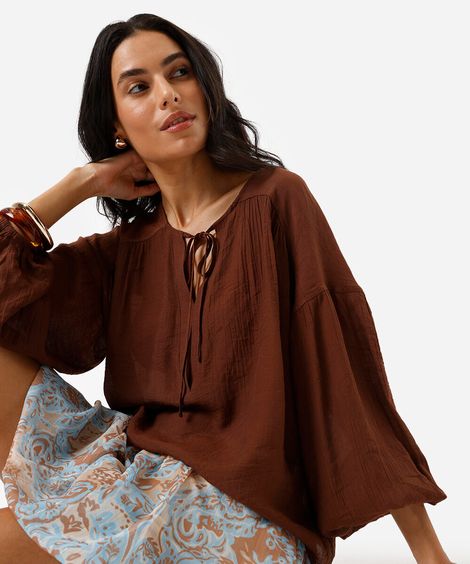 bata feminina com viscose texturizada marrom