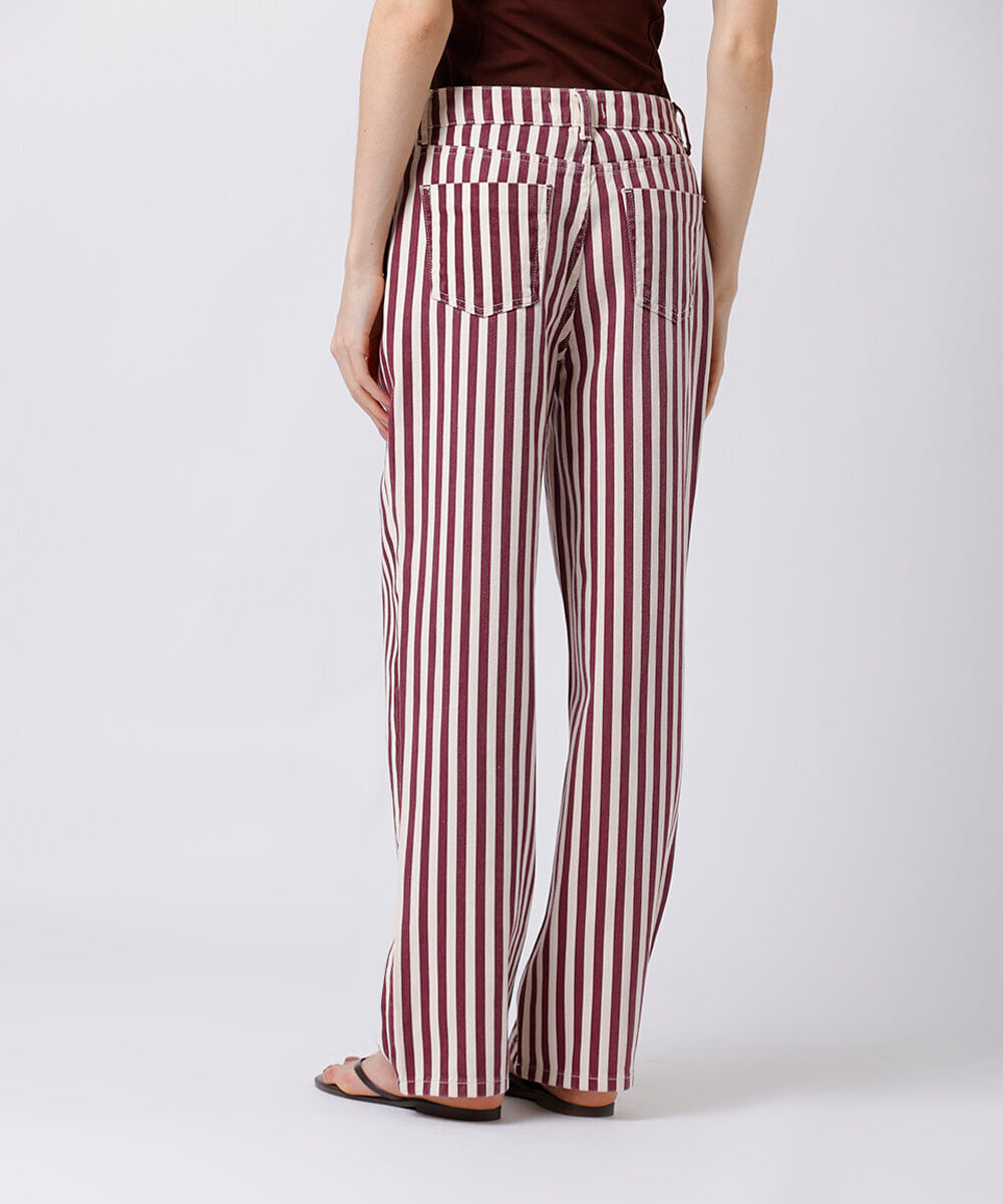 calça reta feminina de sarja listrada mindset vinho