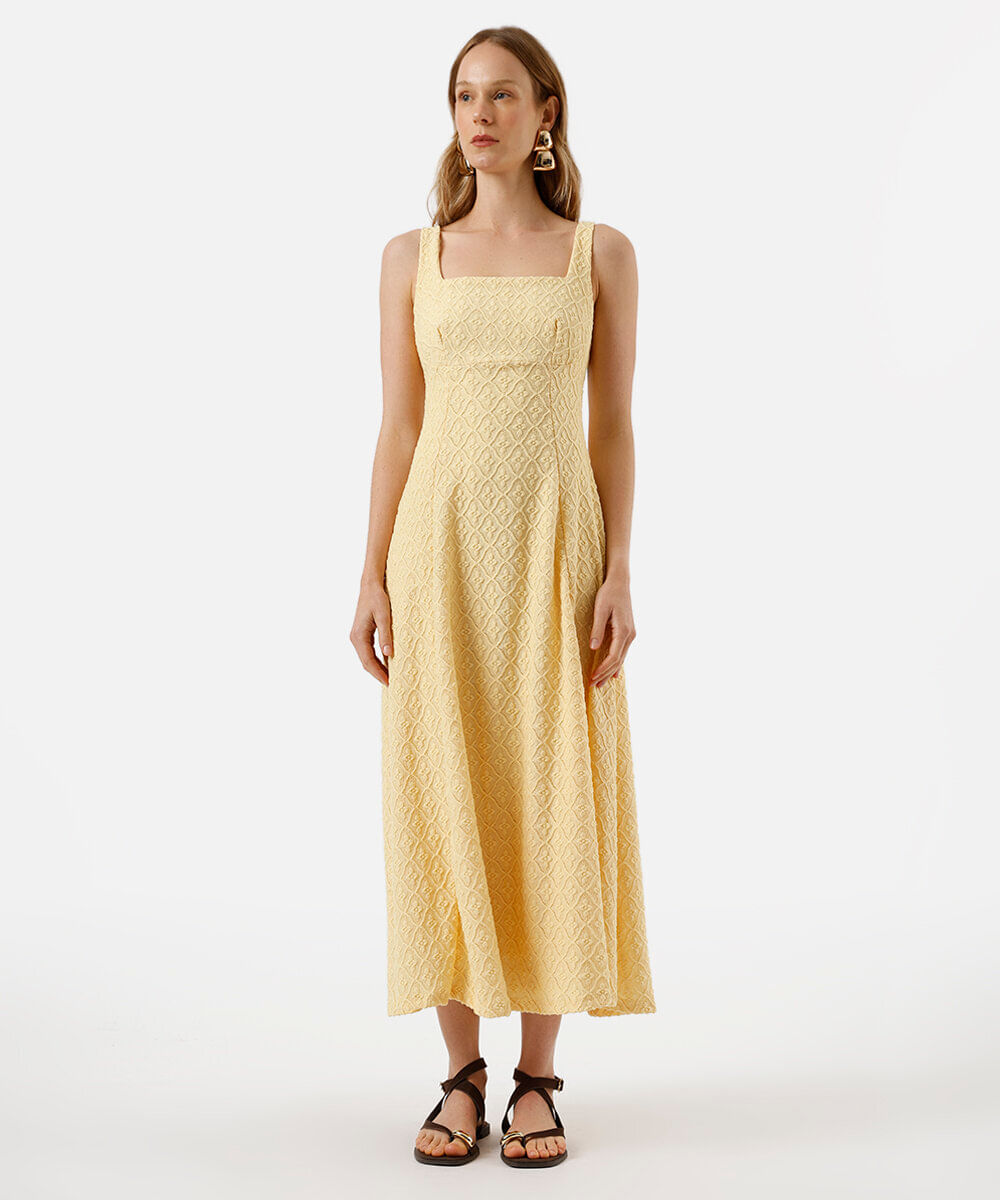 vestido midi feminino decote quadrado floral texturizado amarelo
