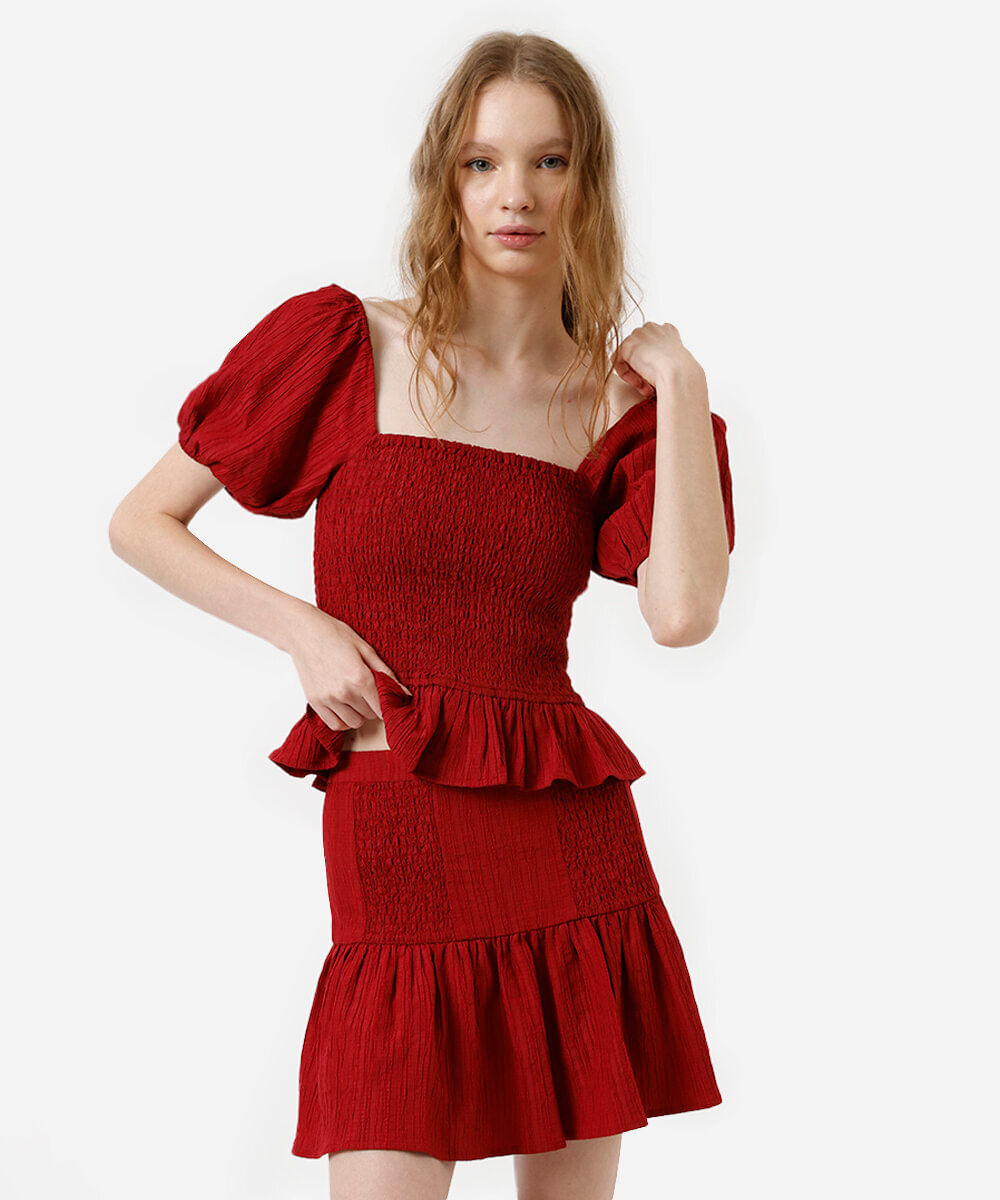 blusa feminina manga bufante texturizada vermelha