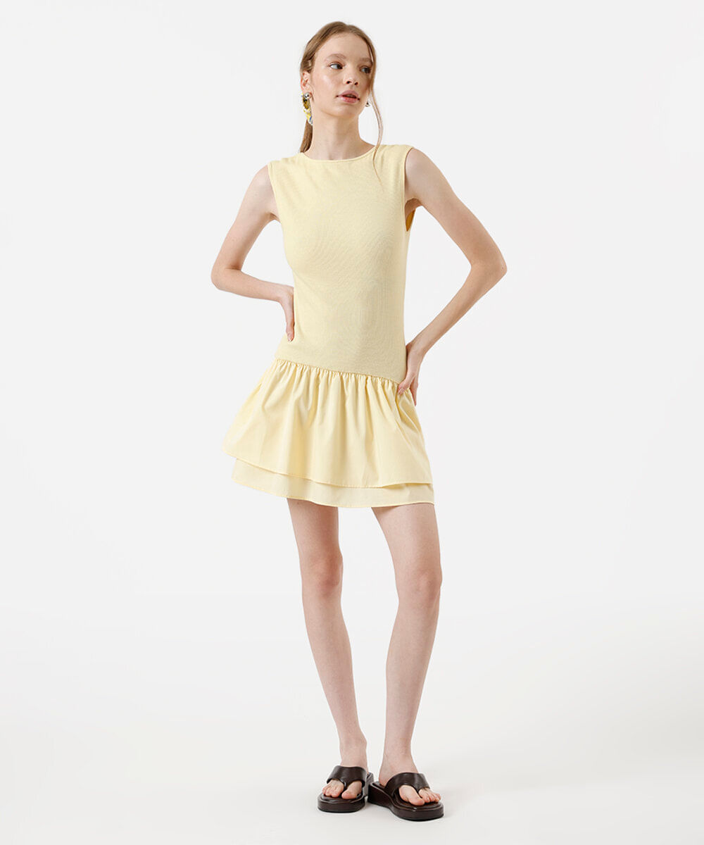 vestido curto feminino com algodão canelado amarelo