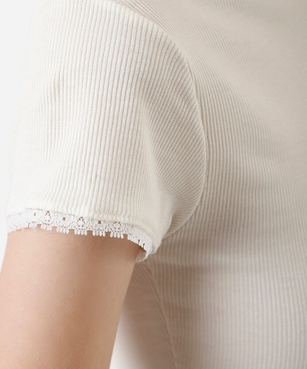 blusa baby look feminina com renda canelada cropped off white