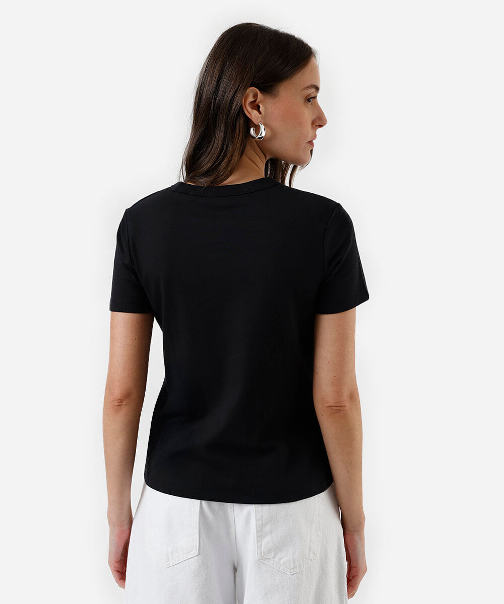 camiseta feminina manga curta regular preta