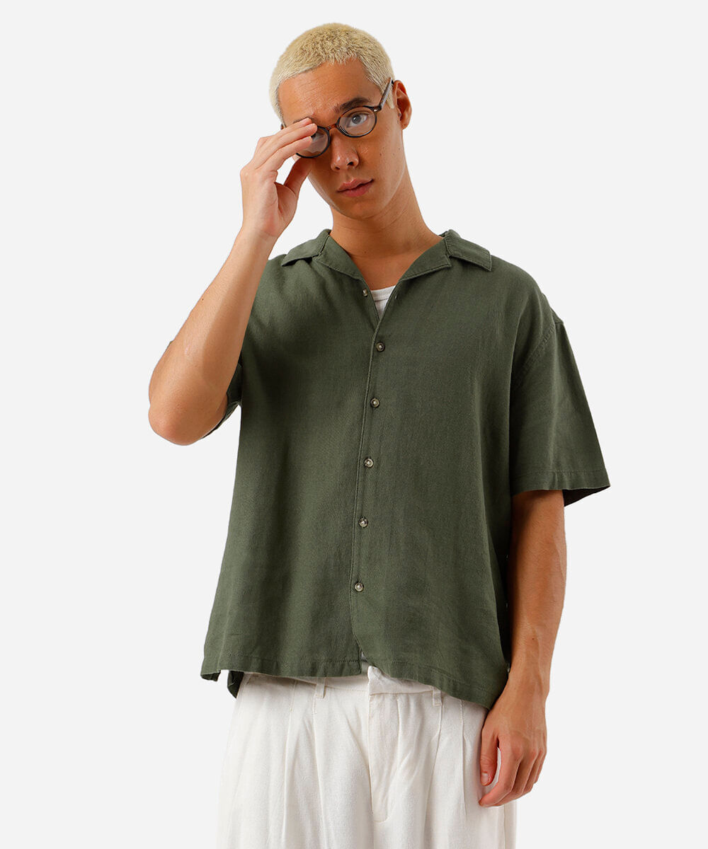 camisa masculina com linho manga curta verde