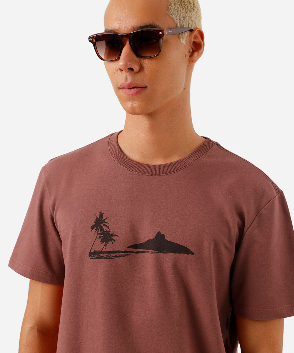 camiseta masculina de moletinho estampada rosa