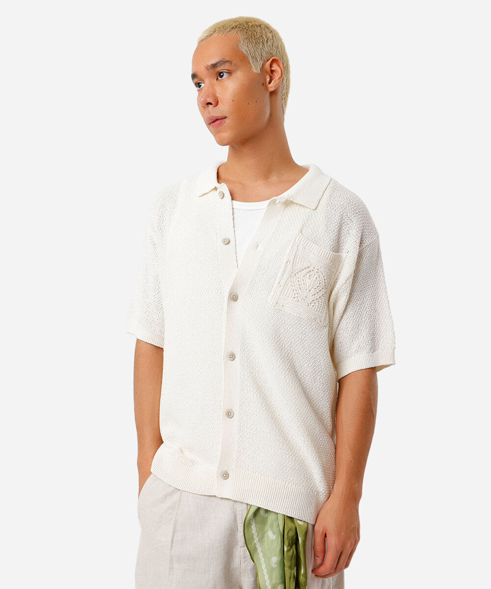 camisa masculina de tricot com bolso off white