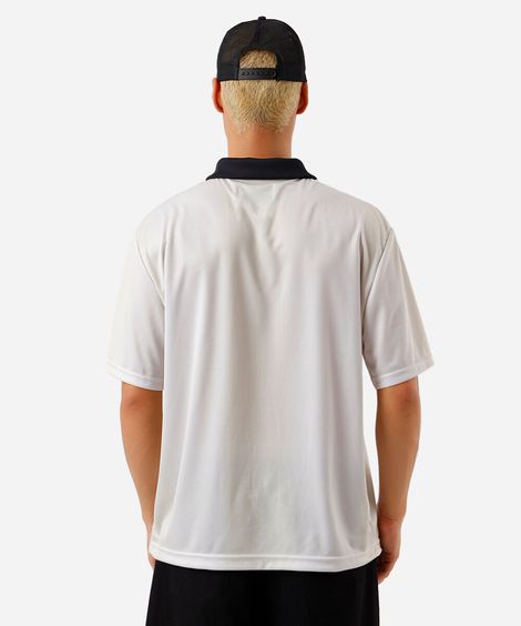 camiseta masculina com gola estampada off white