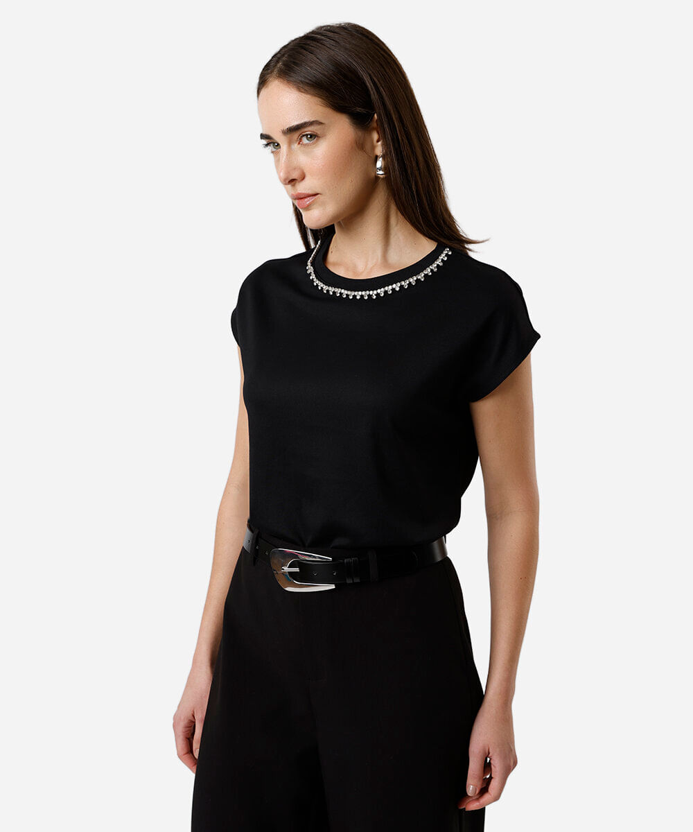blusa feminina com viscose e brilhos manga curta preta