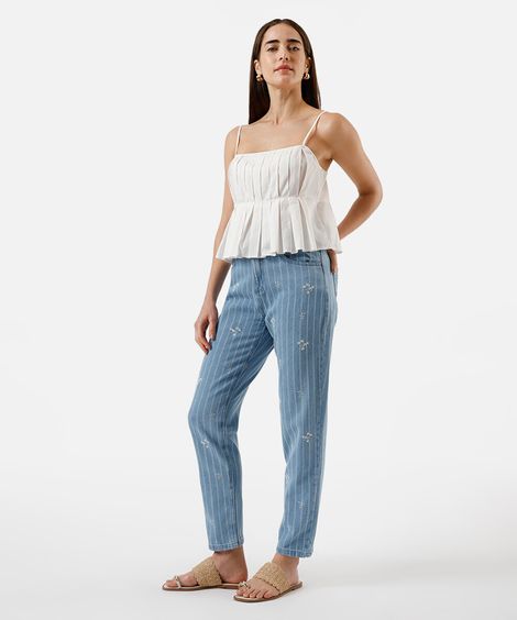 calça mom feminina jeans com bordado floral listrada azul