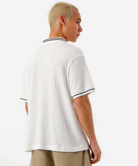 polo box fit masculina com bordado canelada off white