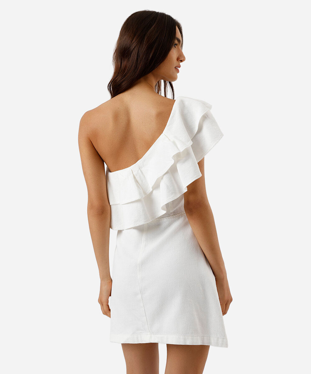 vestido curto ombro único feminino de sarja com babados off white