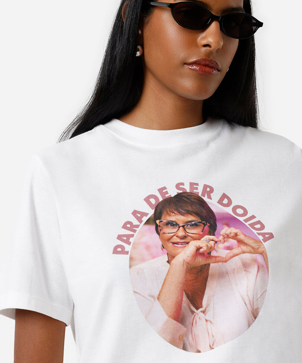 camiseta feminina de algodão estampada márcia sensitiva off white