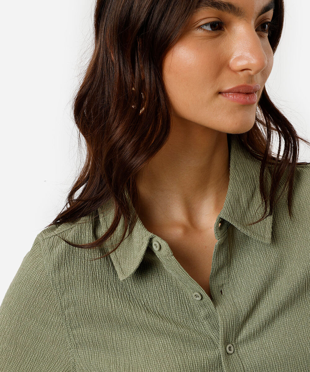 camisa básica feminina texturizada verde